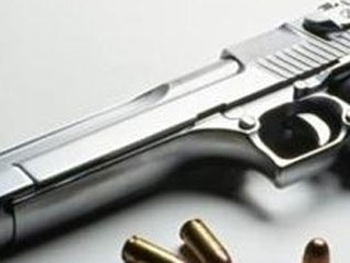 Με μια σφαίρα στον κρόταφο