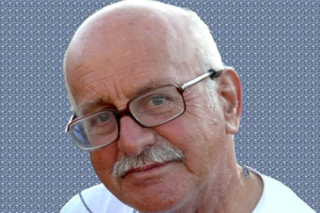 Δεν τον αφήνουν να δουλέψει!