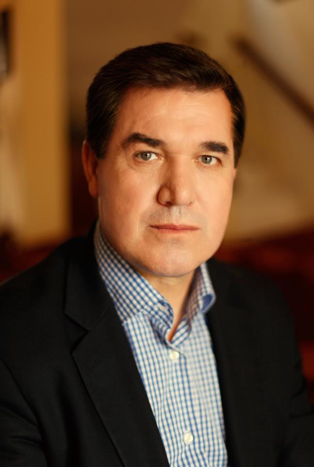 Δεν ψηφίζει περικοπές σε ένστολους