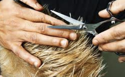 Οι Έλληνες δεν κουρεύονται!