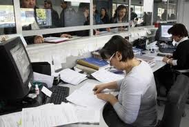 Κατεβάζουν ρολά οι εφοριακοί;