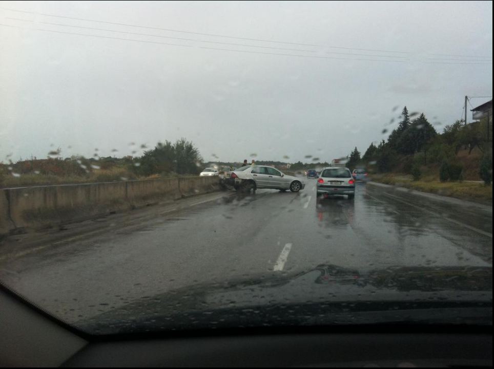 Τώρα- τροχαίο στην Θεσσαλονίκη