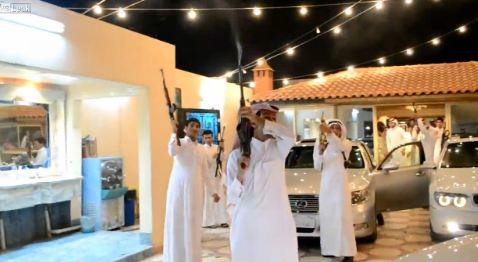 Έκαναν το γάμο, πεδίο μάχης