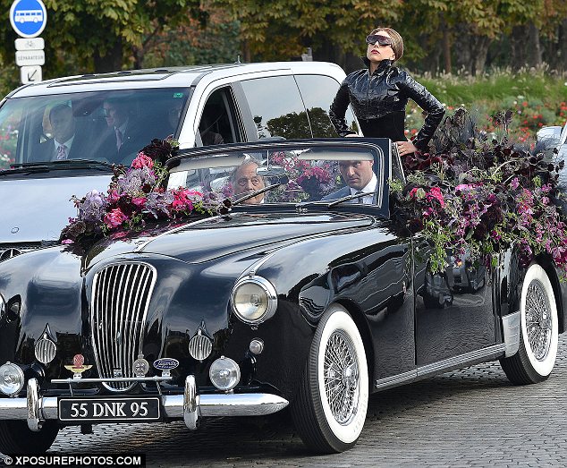 Τώρα αυτό είναι διαφήμιση;