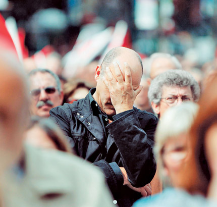 Παγκόσμια επιδημία η ανεργία