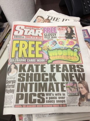 Στο λογιστήριο για τις φωτογραφίες