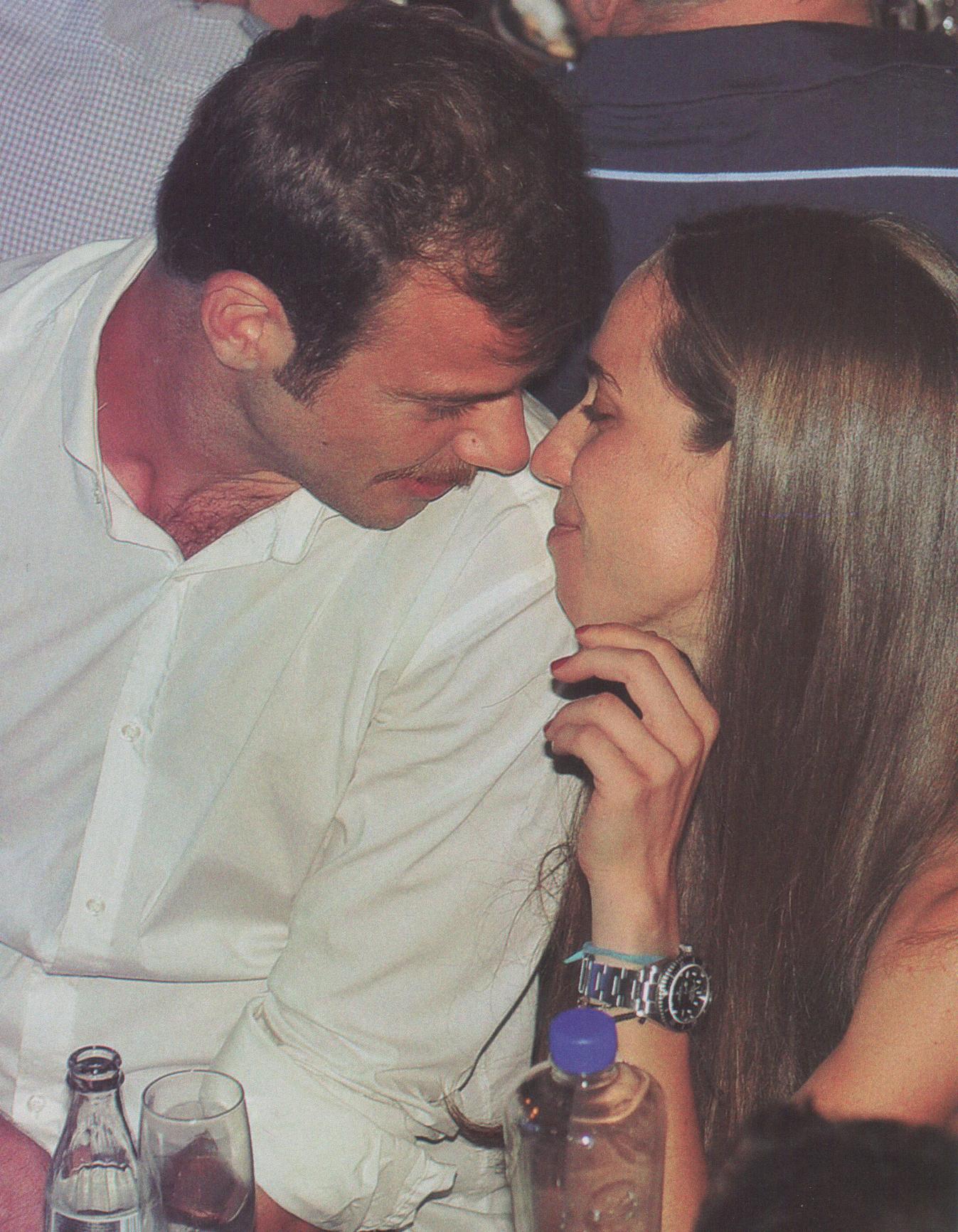 Ο Τζιόβας με νέα συνοδό