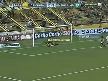 Το αυτογκόλ της ζωής του