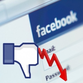 Ιστορικό χαμηλό στο Facebook