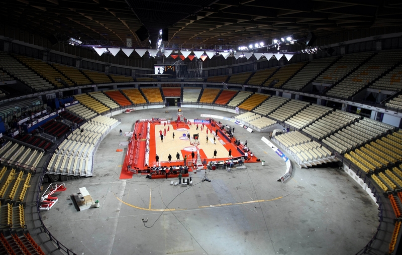 Έκλεψαν χαλκοσωλήνες από το ΣΕΦ