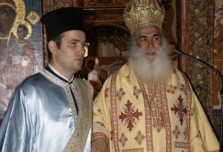 Ένστολος έγινε κληρικός