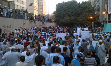 Έσκισαν την Αμερικανική σημαία