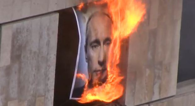 Νέο βίντεο των Pussy Riot!