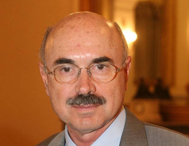 Παρέμβαση Τέντε για Χρυσή Αυγή