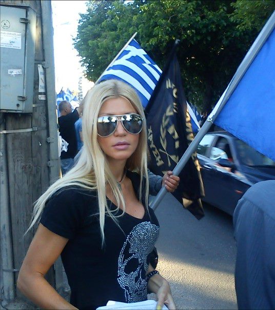 Η Playmate της Χρυσής Αυγής