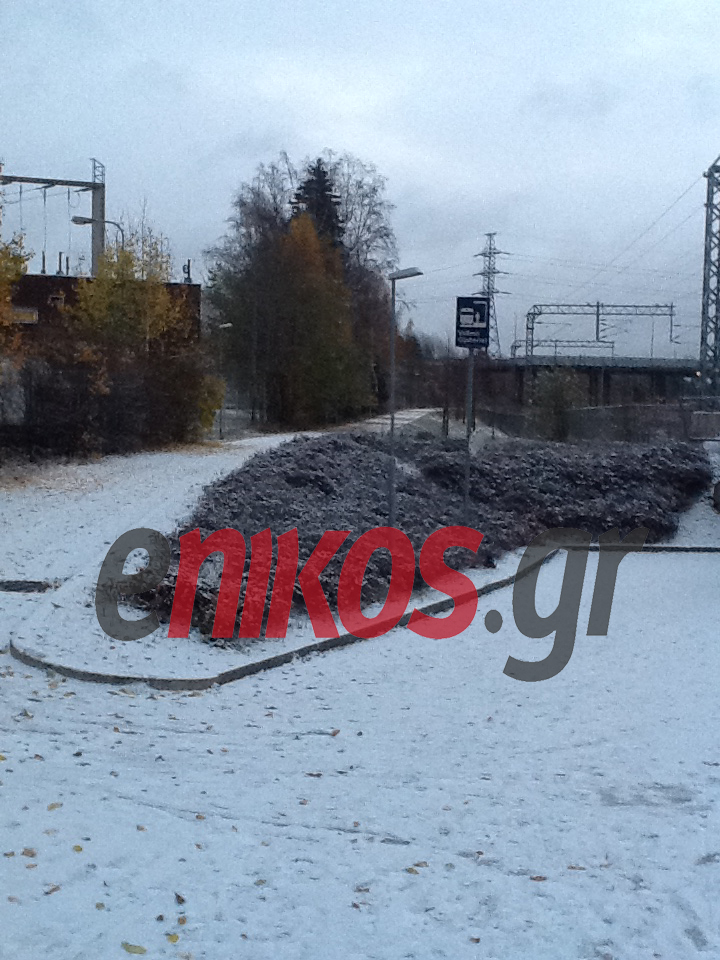 Εορταστική «καλημέρα» από το παγωμένο Ελσίνκι