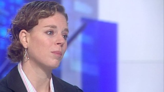 Βλέπει έξοδο από το € το 2013