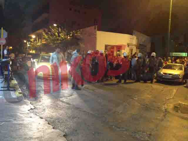 Τώρα-Τα ΜΑΤ παραμένουν έξω από το Χυτήριο