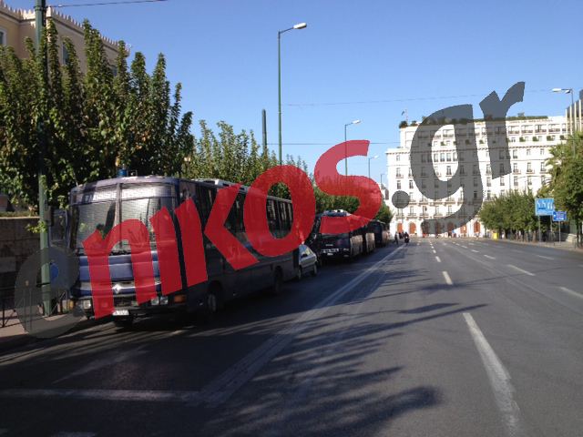 Τώρα – ΦΩΤΟ: Σε ετοιμότητα στην Βασιλίσσης Σοφίας