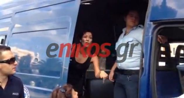 Βίντεο-“Με έβαλαν στην κλούβα χωρίς να κάνω τίποτα”