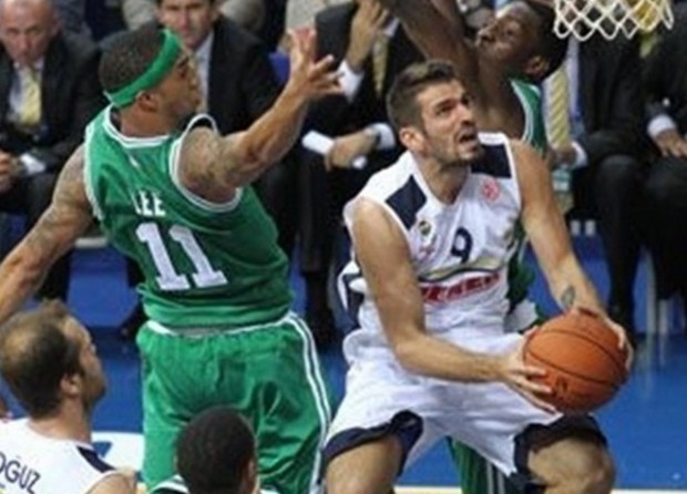 Ιστορική νίκη επί των Σέλτικς