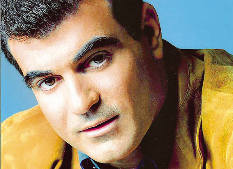 Τι λέει ο Βαξεβάνης για τους διώκτες του