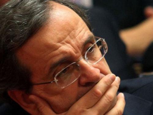 Στο Μαξίμου ο Σαμαράς μετά τη σύσκεψη