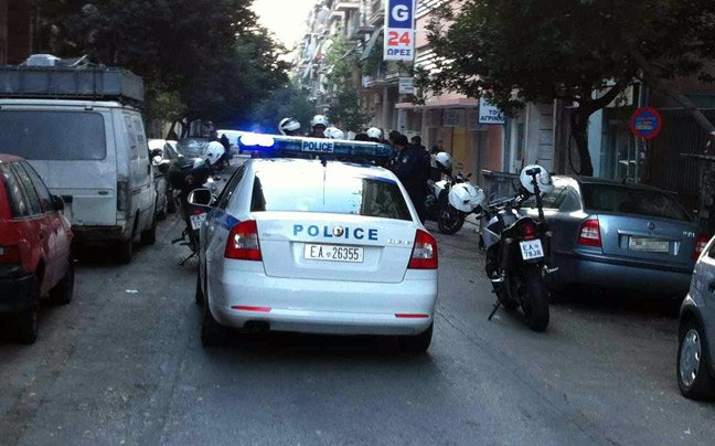 Τώρα-Απειλεί να αυτοκτονήσει