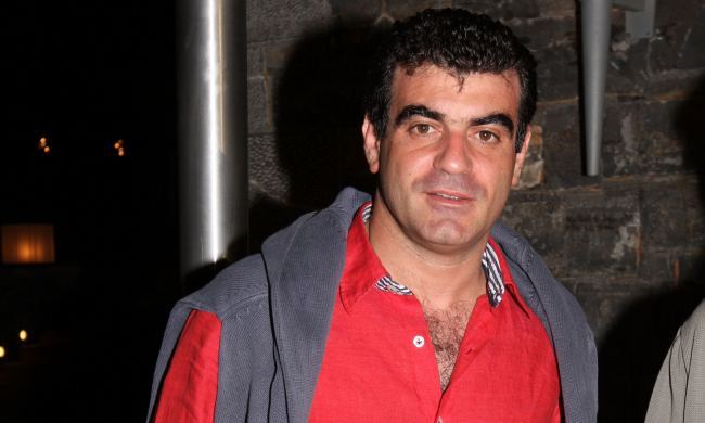 Ένταλμα σύλληψης για τον Βαξεβάνη