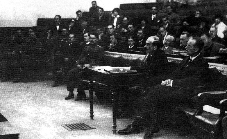 Η δίκη των 6