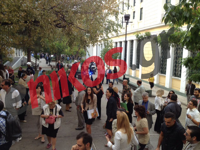Βίντεο – Τηλεφώνημα για βόμβα στην Ευελπίδων