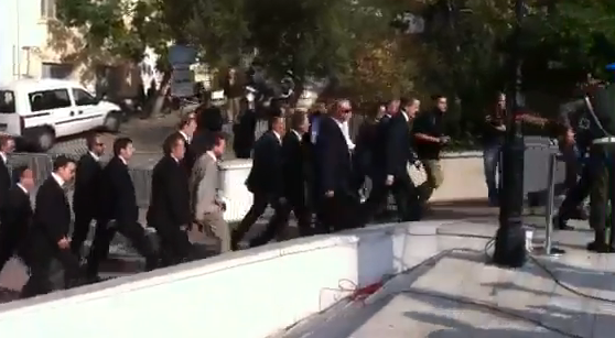 “Μπράβο πρόεδρε, μας πούλησες όλους”