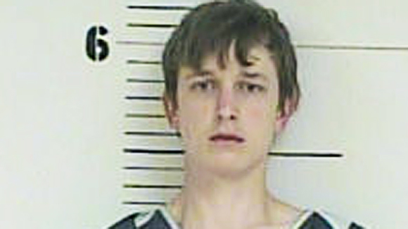 17χρονος σκότωσε μάνα και αδερφή