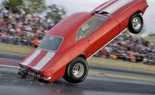 Αμάξι που κάνει…σούζα