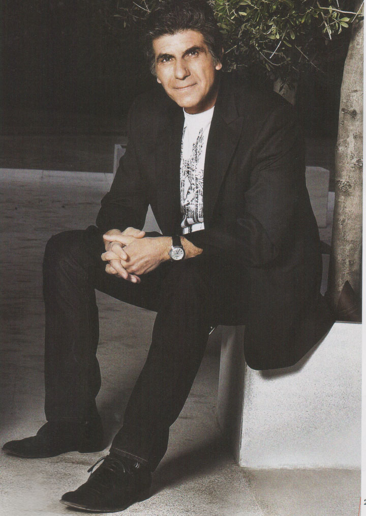 Μπέζος: Στην ίδια αυλή απλώνουμε