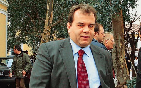 Κλαδάς:”Ύποπτη η διαδικασία”