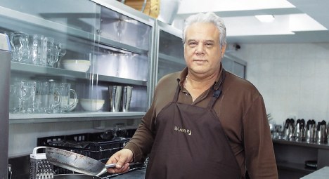 Ιακώβου: Πουλάω τα πάντα,ψάχνω για δουλειά