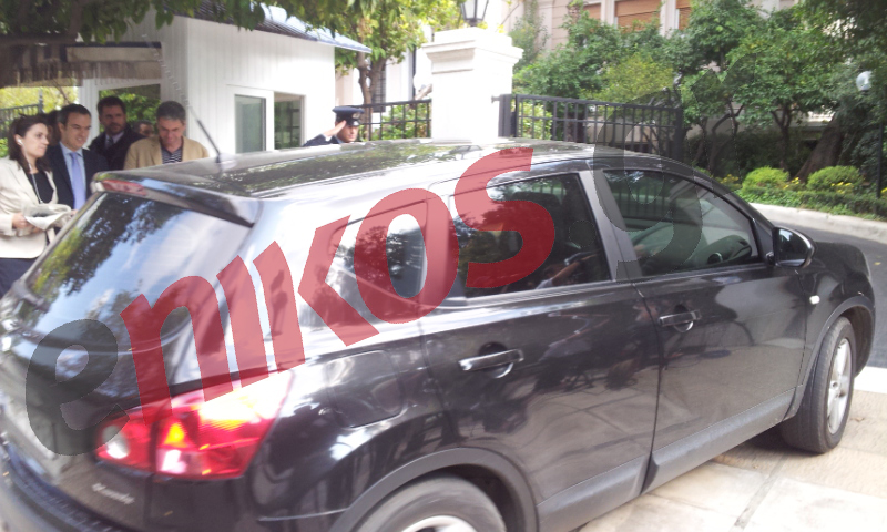 Τώρα-Στο Μαξίμου ο Στουρνάρας