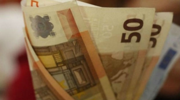 Μέσω τράπεζας από 500€ και πάνω