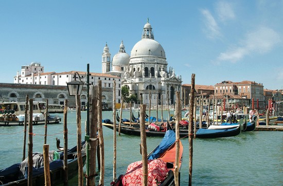 SOS εκπέμπει η Βενετία