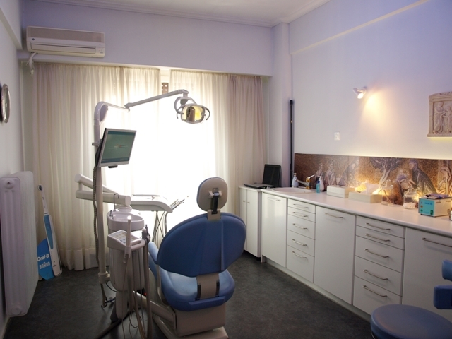 Οι διαρρήκτες πάνε…οδοντίατρο