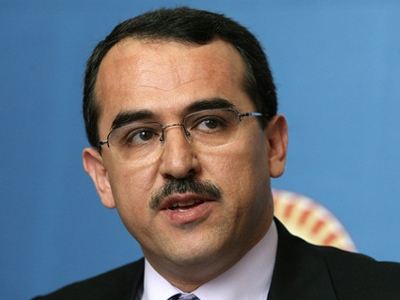 “Σταματήστε την απεργία πείνας”