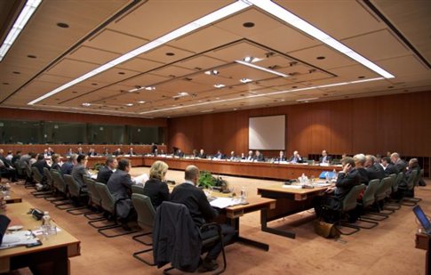 Η τρόικα ζήτησε άλλα δύο χρόνια