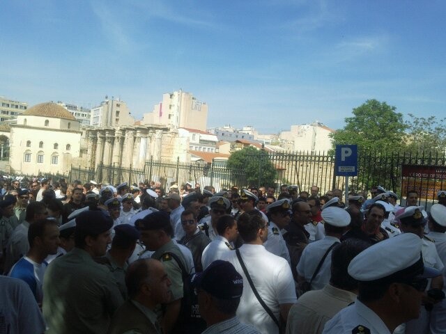 Στο δρόμο αύριο οι στρατιωτικοί