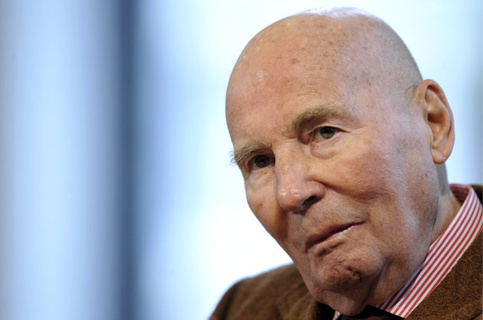 “Έφυγε” ο Χανς Βέρνερ Χέντσε