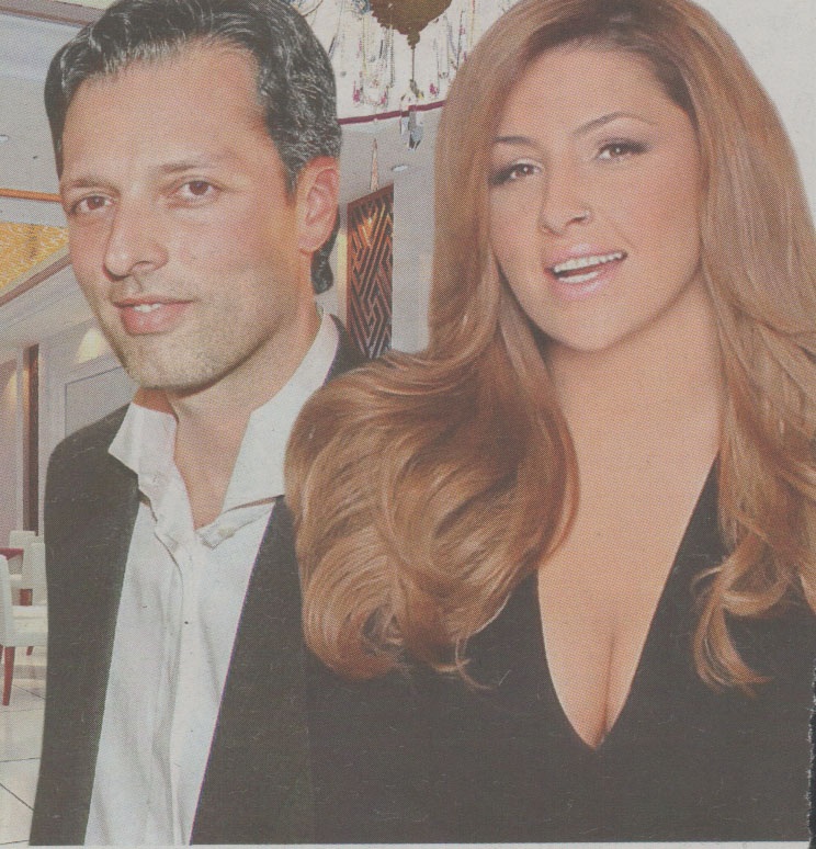 Πρόβα νυφικού για την Έλενα