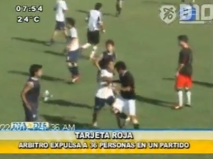 Διαιτητής απέβαλε 36 παίκτες