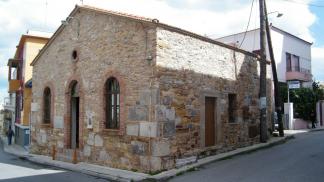 Αγιογδύτες μέρα μεσημέρι…