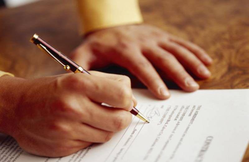 Ξεμπλοκάρουν οι αγοραπωλησίες