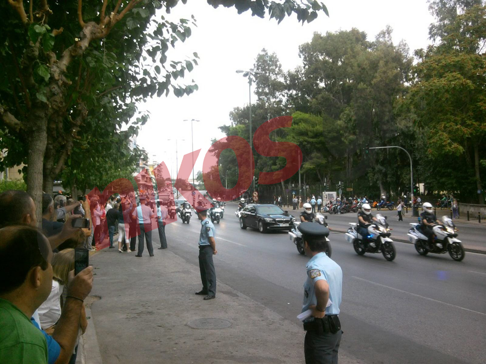 ΦΩΤΟ: Η αυτοκινητοπομπή στη Μεσογείων